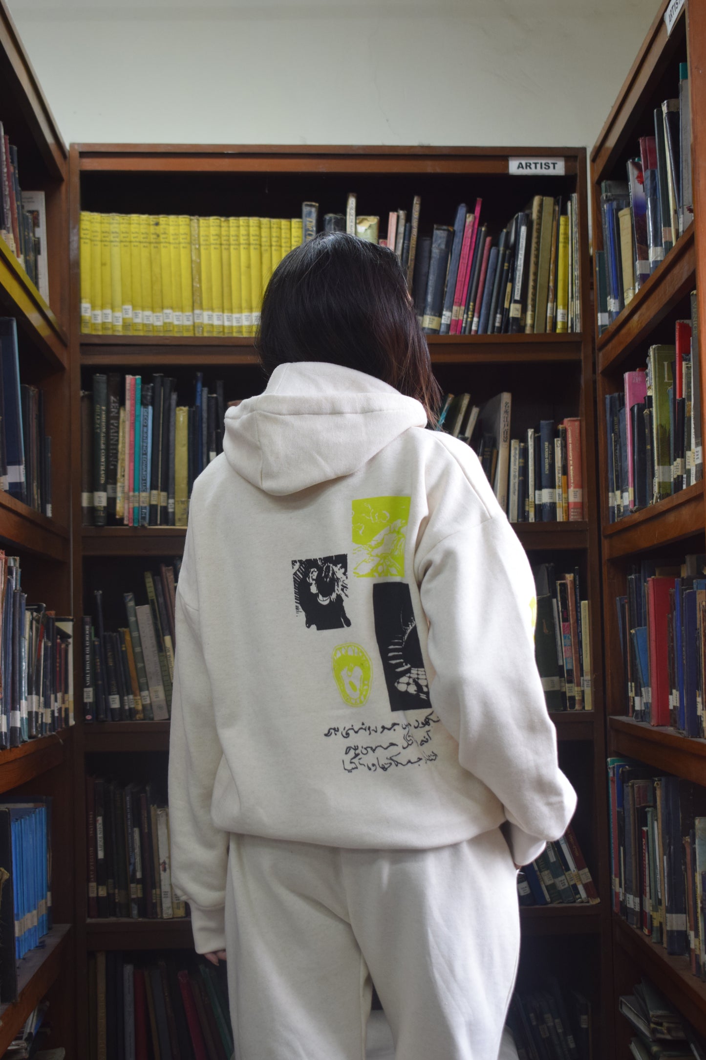 CREAM HOODIE